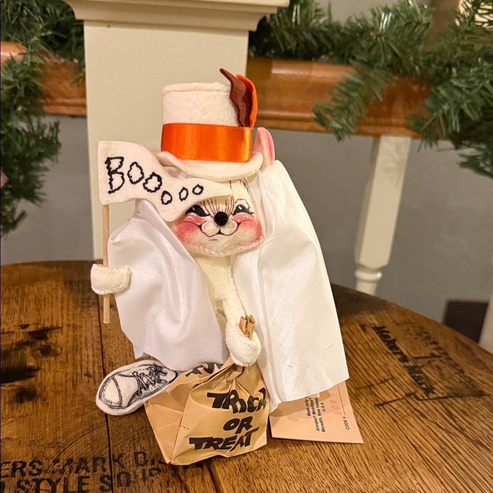 Adorable Vintage Ghost Mouse Annalee 1993